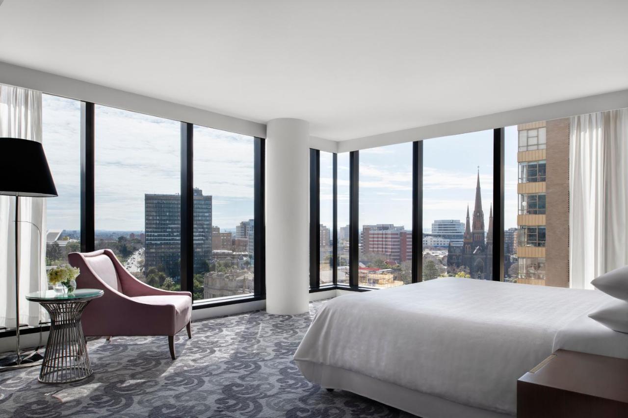 Sheraton Melbourne Hotel מראה חיצוני תמונה A bedroom at The Westin