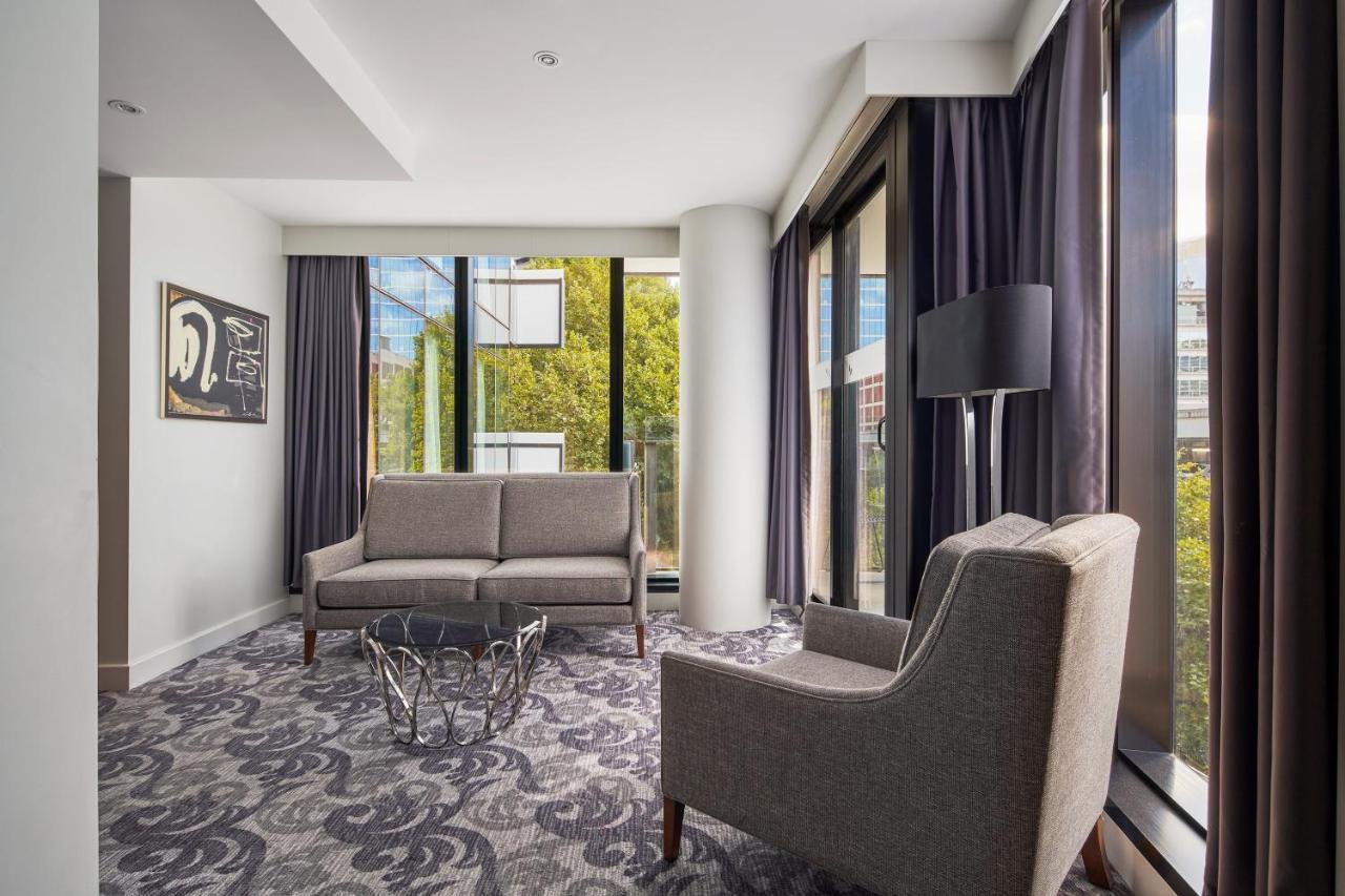 Sheraton Melbourne Hotel מראה חיצוני תמונה A suite at the hotel