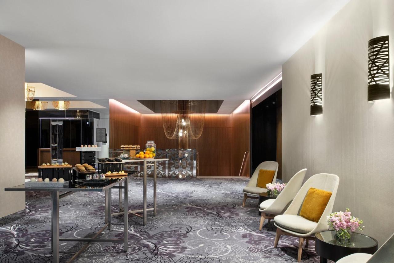 Sheraton Melbourne Hotel מראה חיצוני תמונה The Lounge at the Westin Palace, Madrid