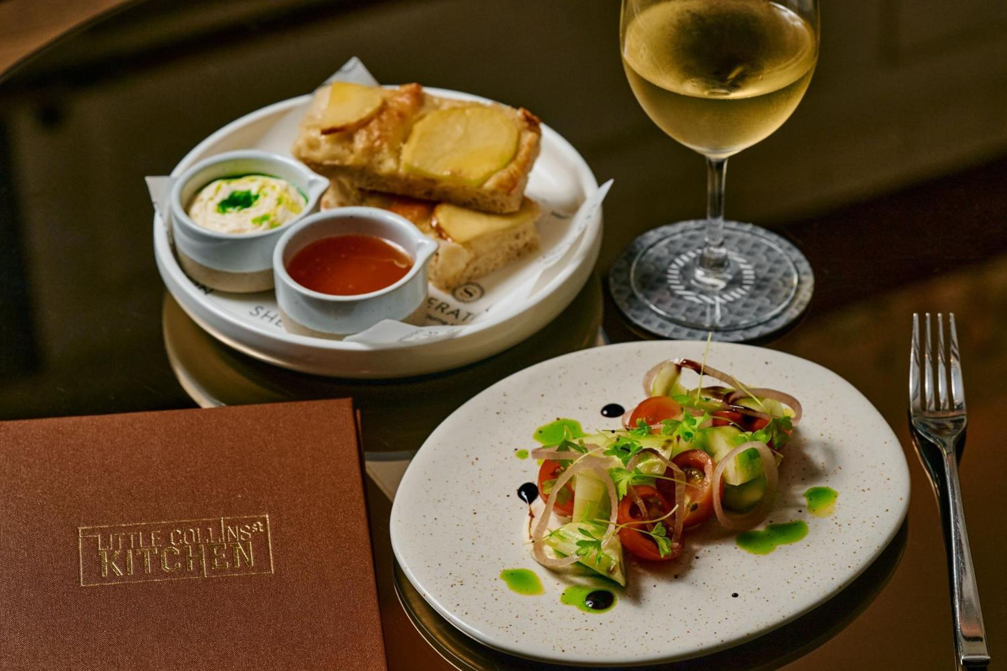Sheraton Melbourne Hotel מראה חיצוני תמונה A meal at Elements
