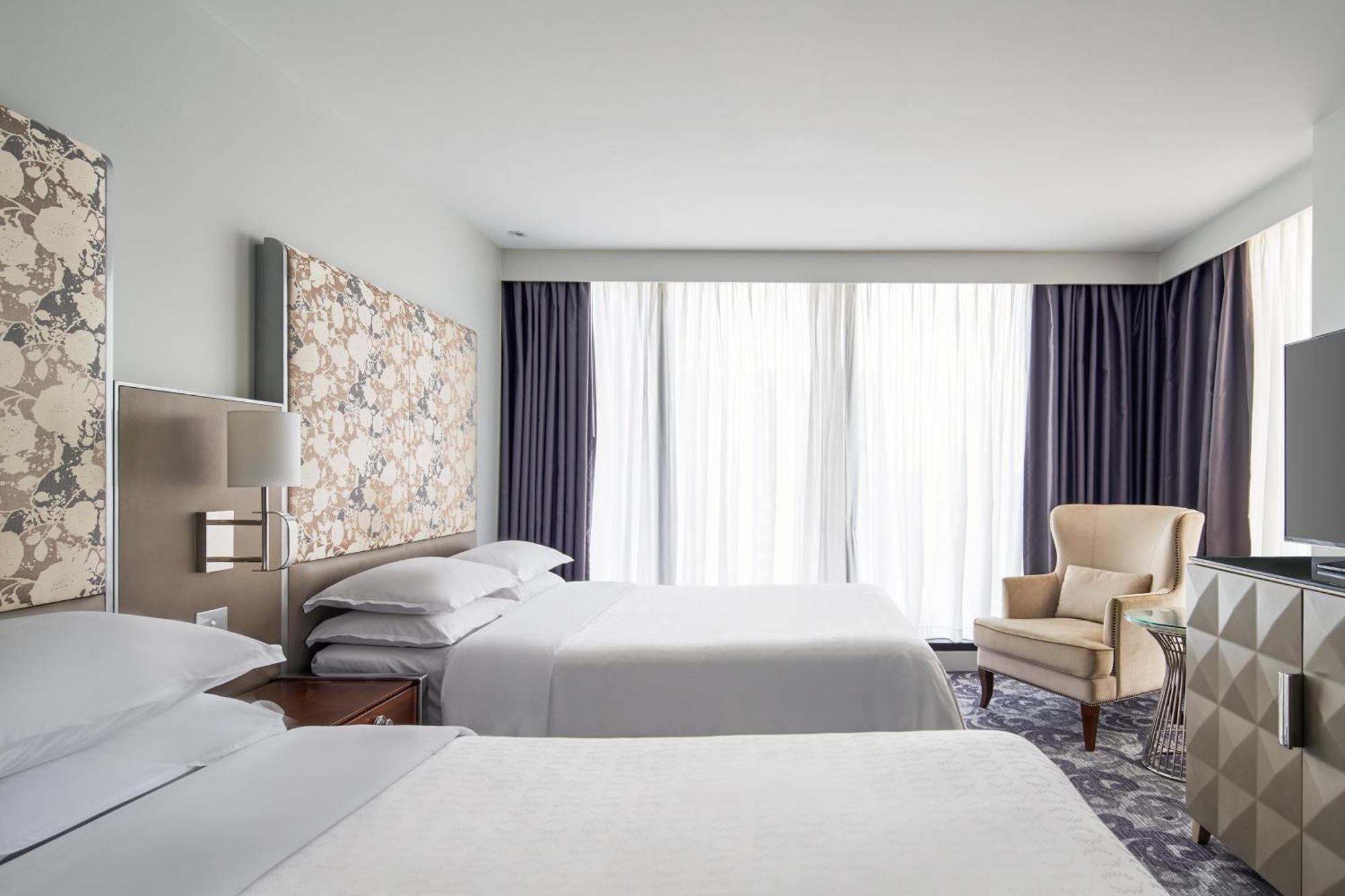 Sheraton Melbourne Hotel מראה חיצוני תמונה A bedroom at the hotel